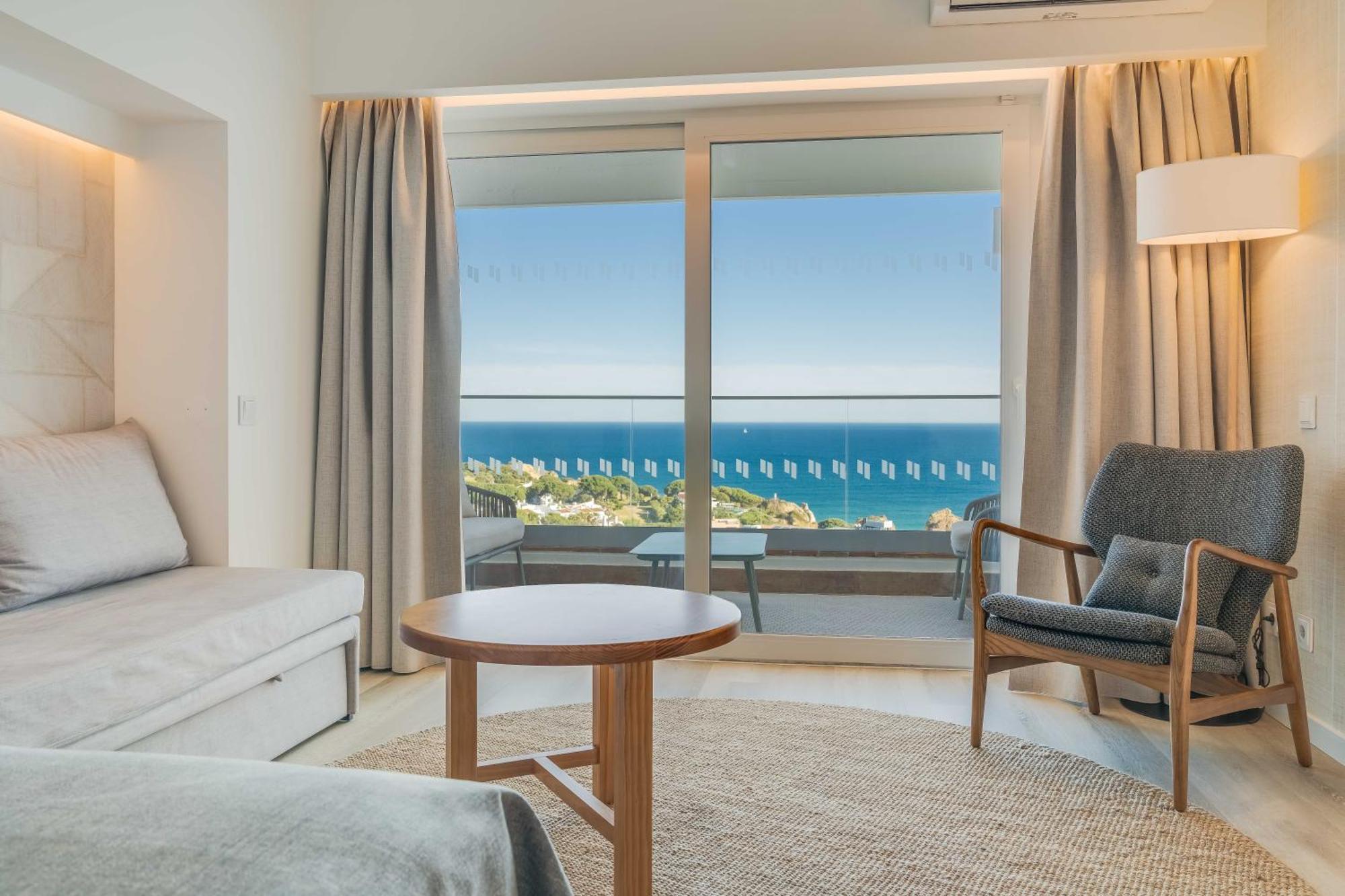 Pestana Blue Alvor Beach Εξωτερικό φωτογραφία A room at the hotel