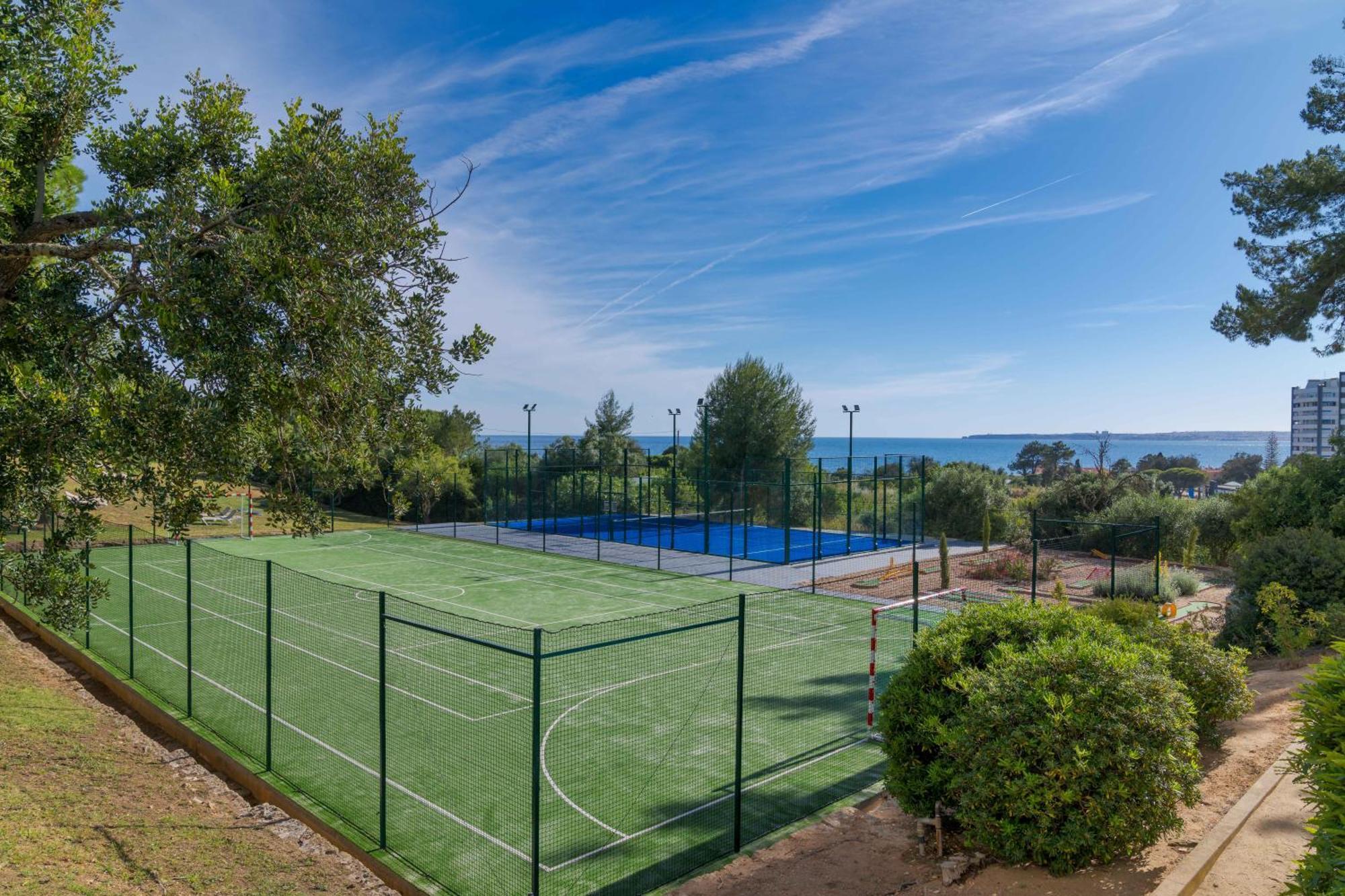 Pestana Blue Alvor Beach Εξωτερικό φωτογραφία The sports fields at the school