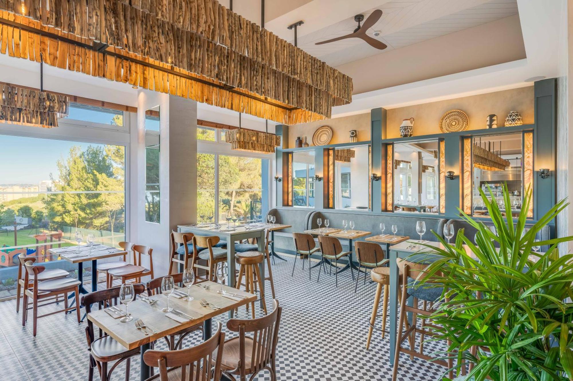 Pestana Blue Alvor Beach Εξωτερικό φωτογραφία Restaurant