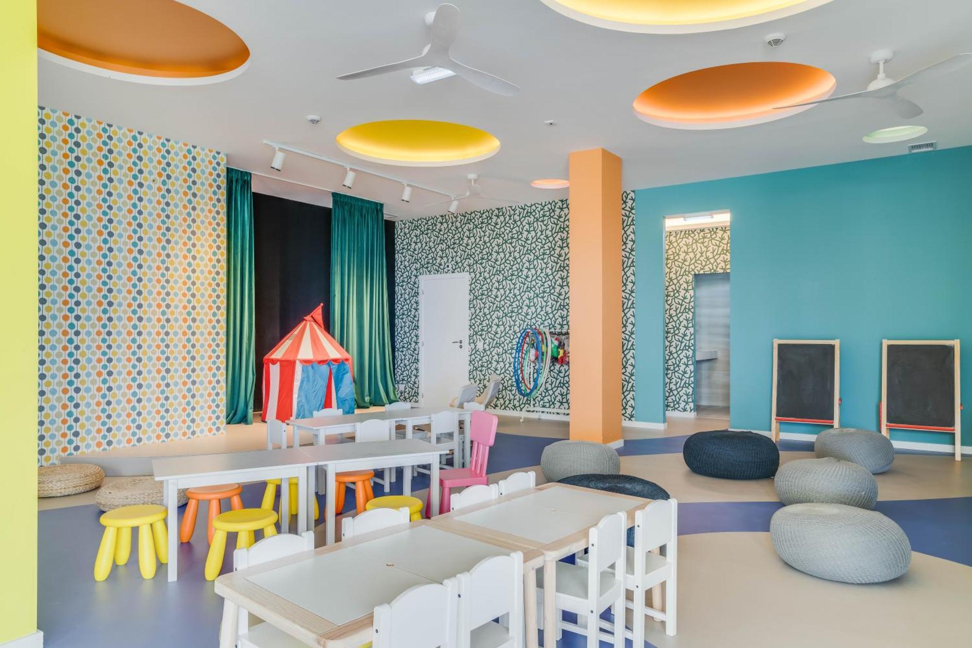 Pestana Blue Alvor Beach Εξωτερικό φωτογραφία The Children's Club at the Hilton London Heathrow