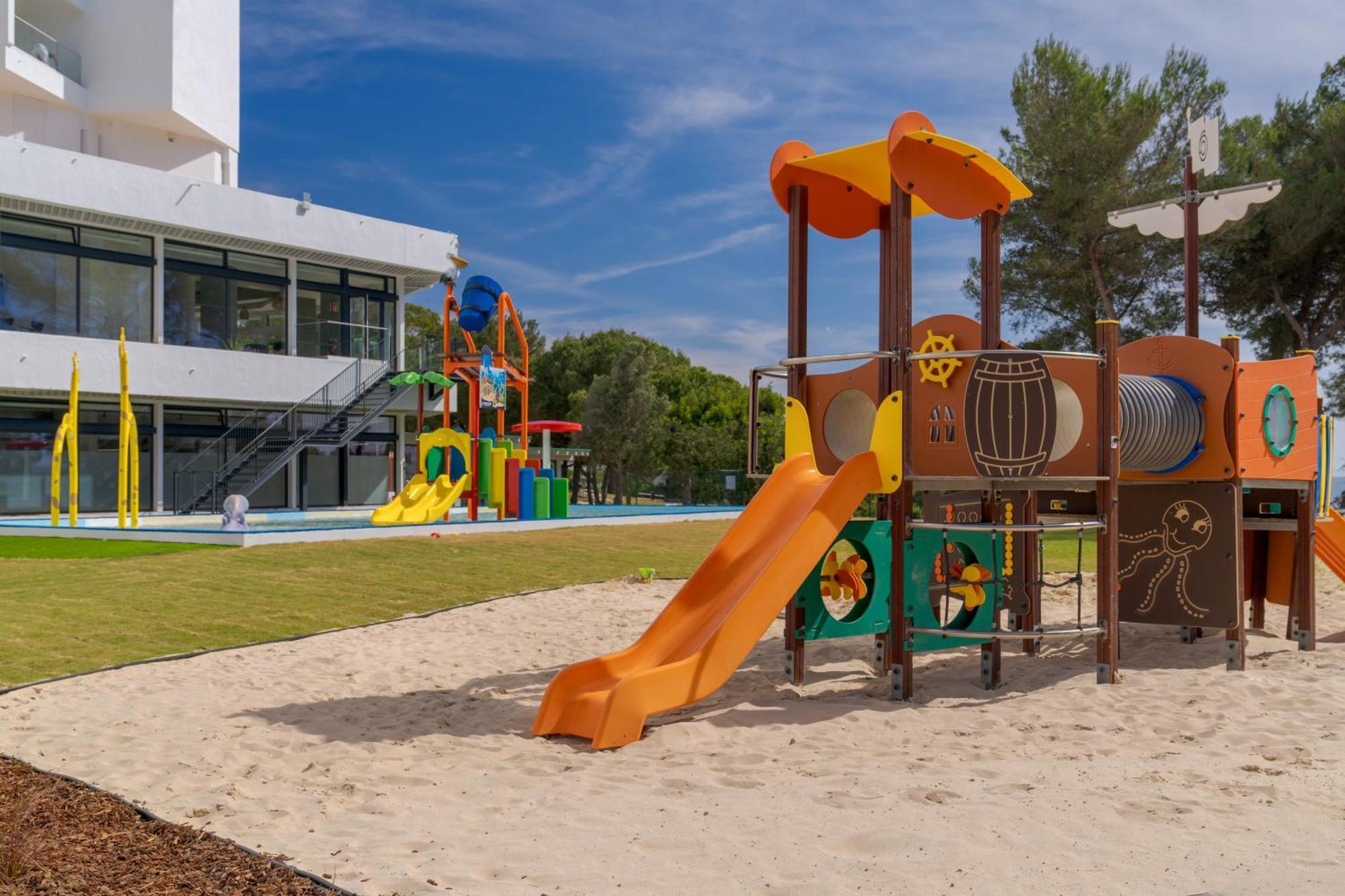 Pestana Blue Alvor Beach Εξωτερικό φωτογραφία Playground at the hotel