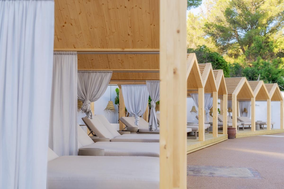 Pestana Blue Alvor Beach Εξωτερικό φωτογραφία Cabanas at the pool